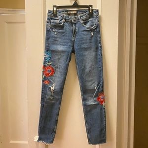 Zara jeans with embroidery
